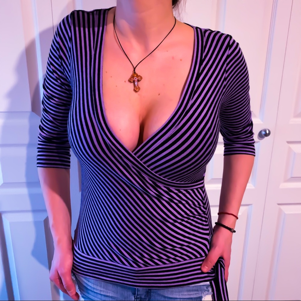 RARE & Unique Sexy Stretch/Fitted Shirt